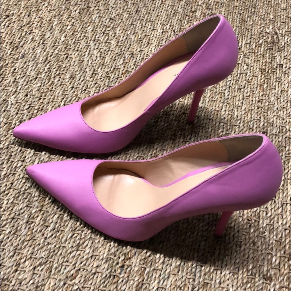 pink high heel